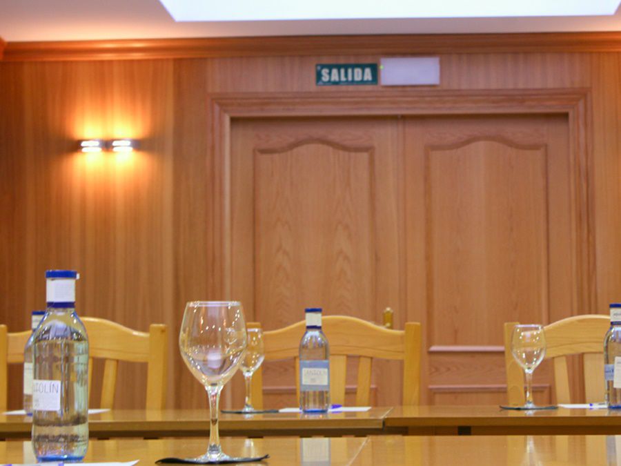 Iraipe Izaga Hostal โนไอน์ ภายนอก รูปภาพ