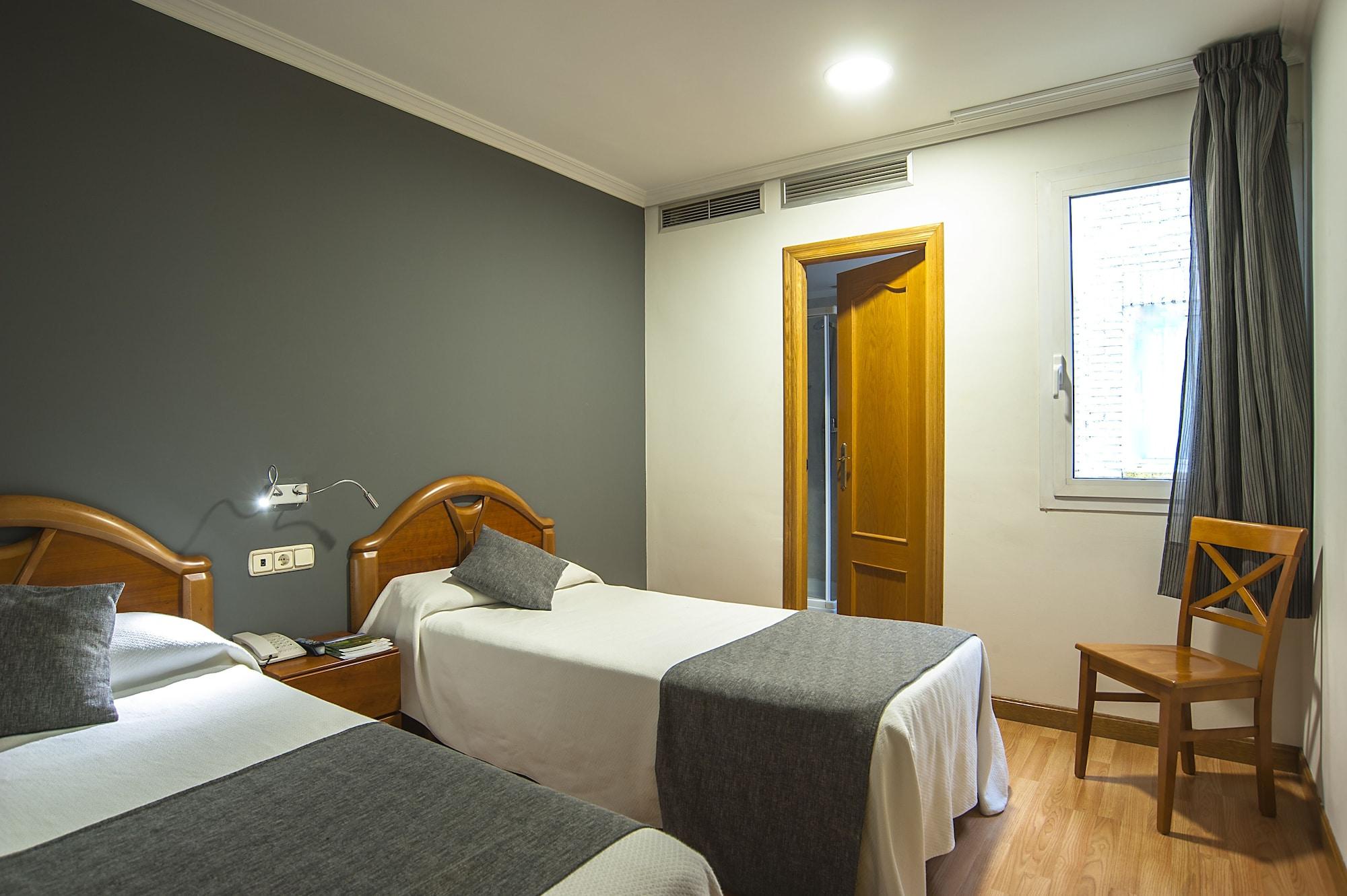 Iraipe Izaga Hostal โนไอน์ ภายนอก รูปภาพ