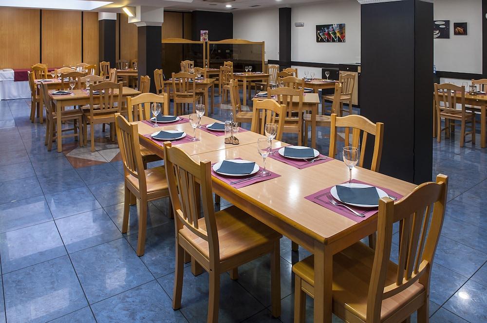Iraipe Izaga Hostal โนไอน์ ภายนอก รูปภาพ