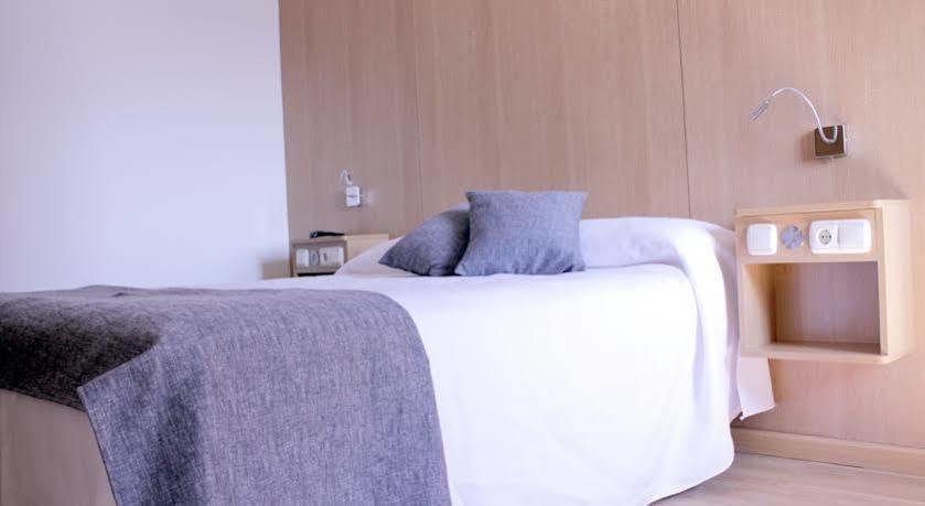 Iraipe Izaga Hostal โนไอน์ ภายนอก รูปภาพ